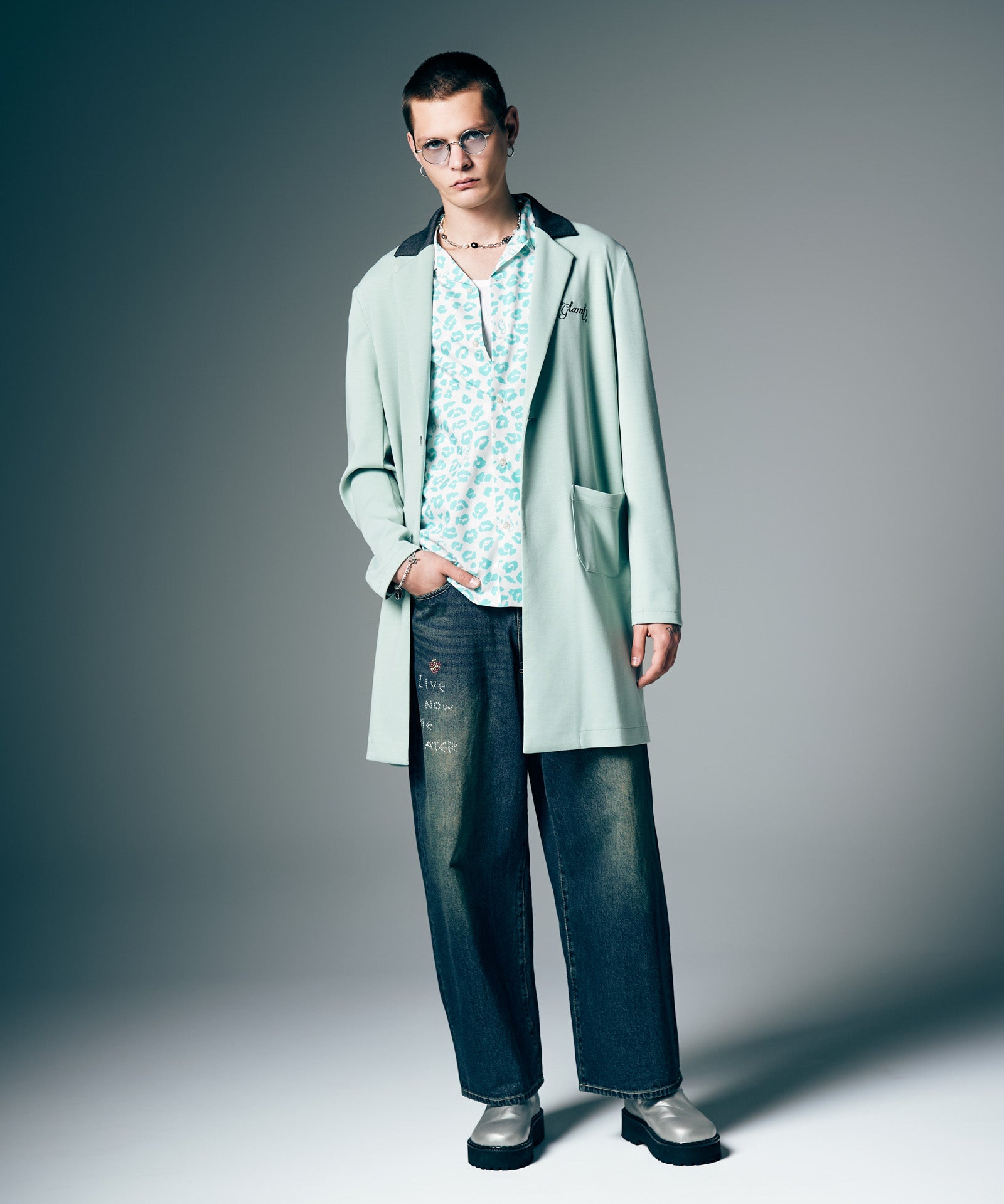 H:187 / C:92 / W:74 / H:91 着用サイズ:L