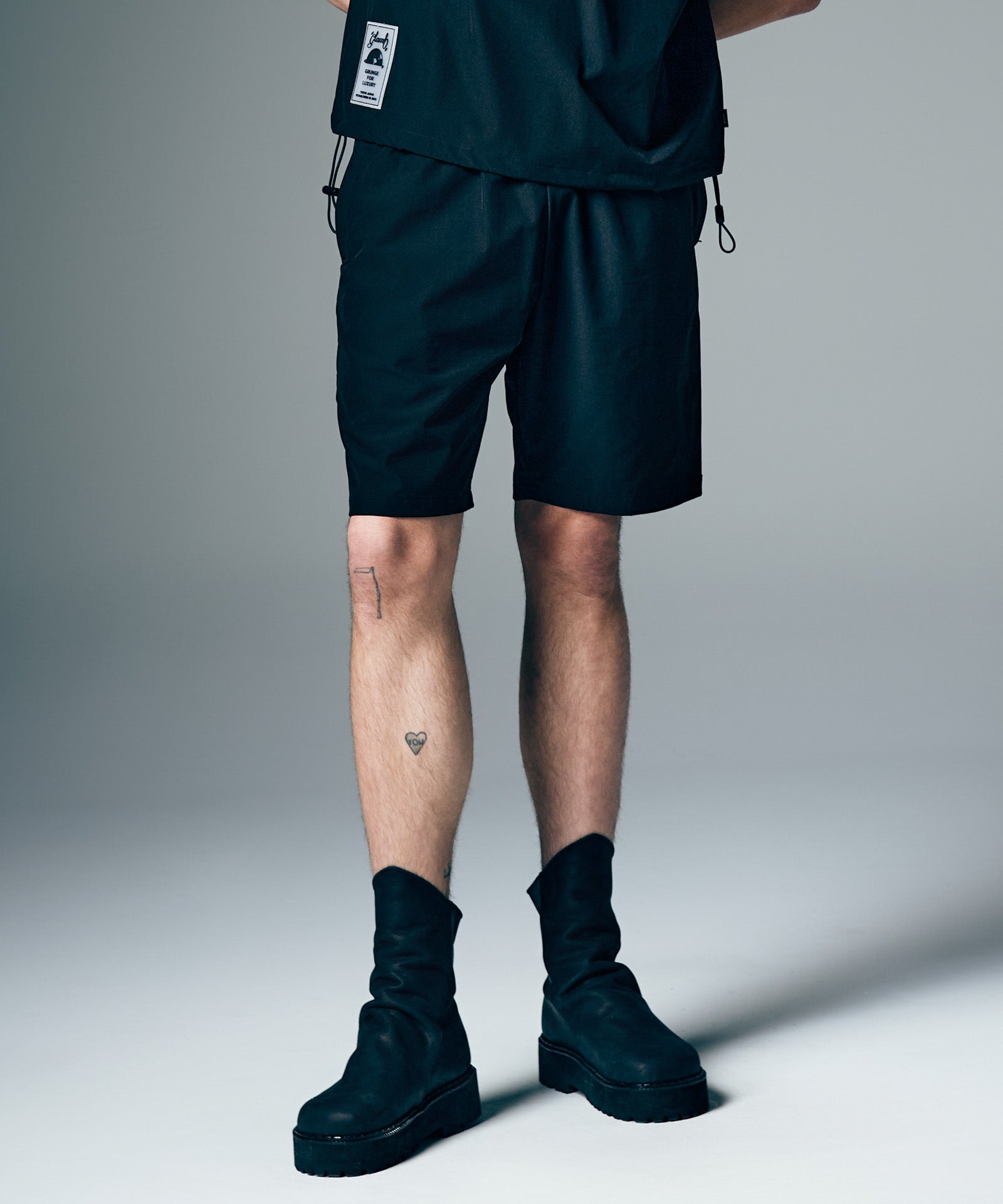 H:187 / C:92 / W:74 / H:91 着用サイズ:M