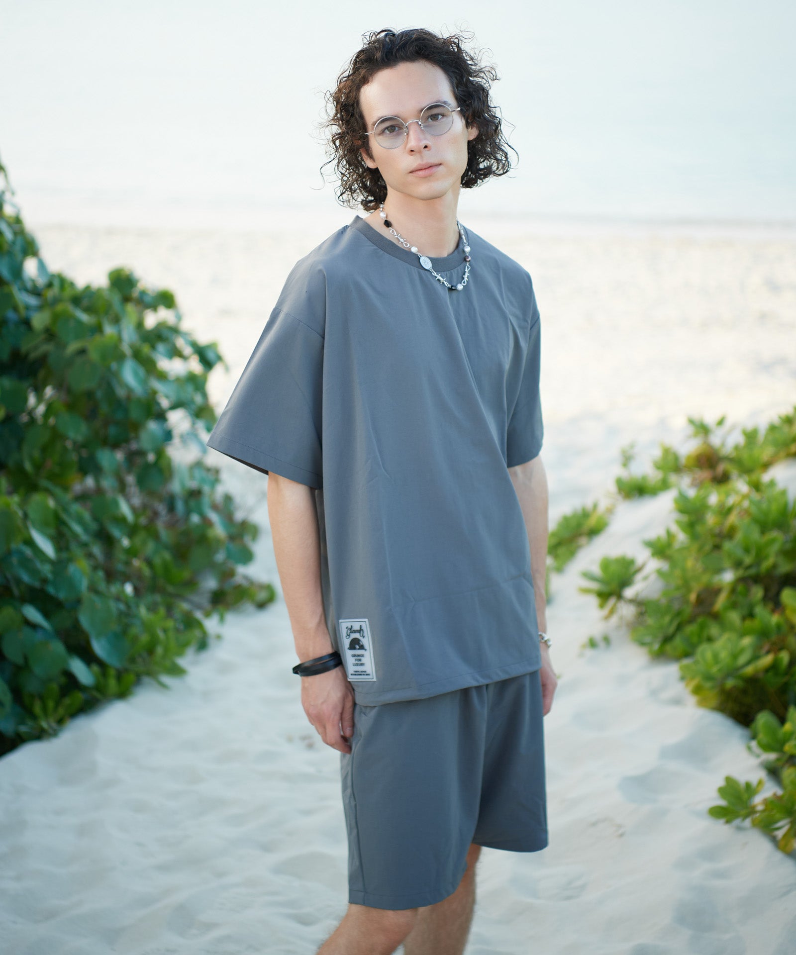 H:175 / C:83 / W:66 / H:87 着用サイズ:L