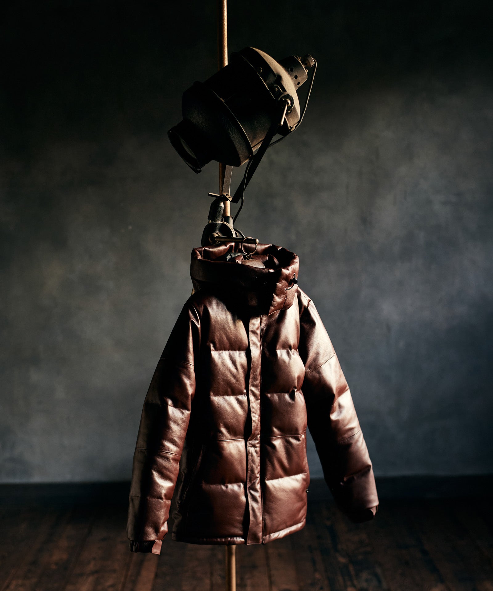 GB0326/CH01 : Signature Leather Down Jacket / シグネチャーレザー