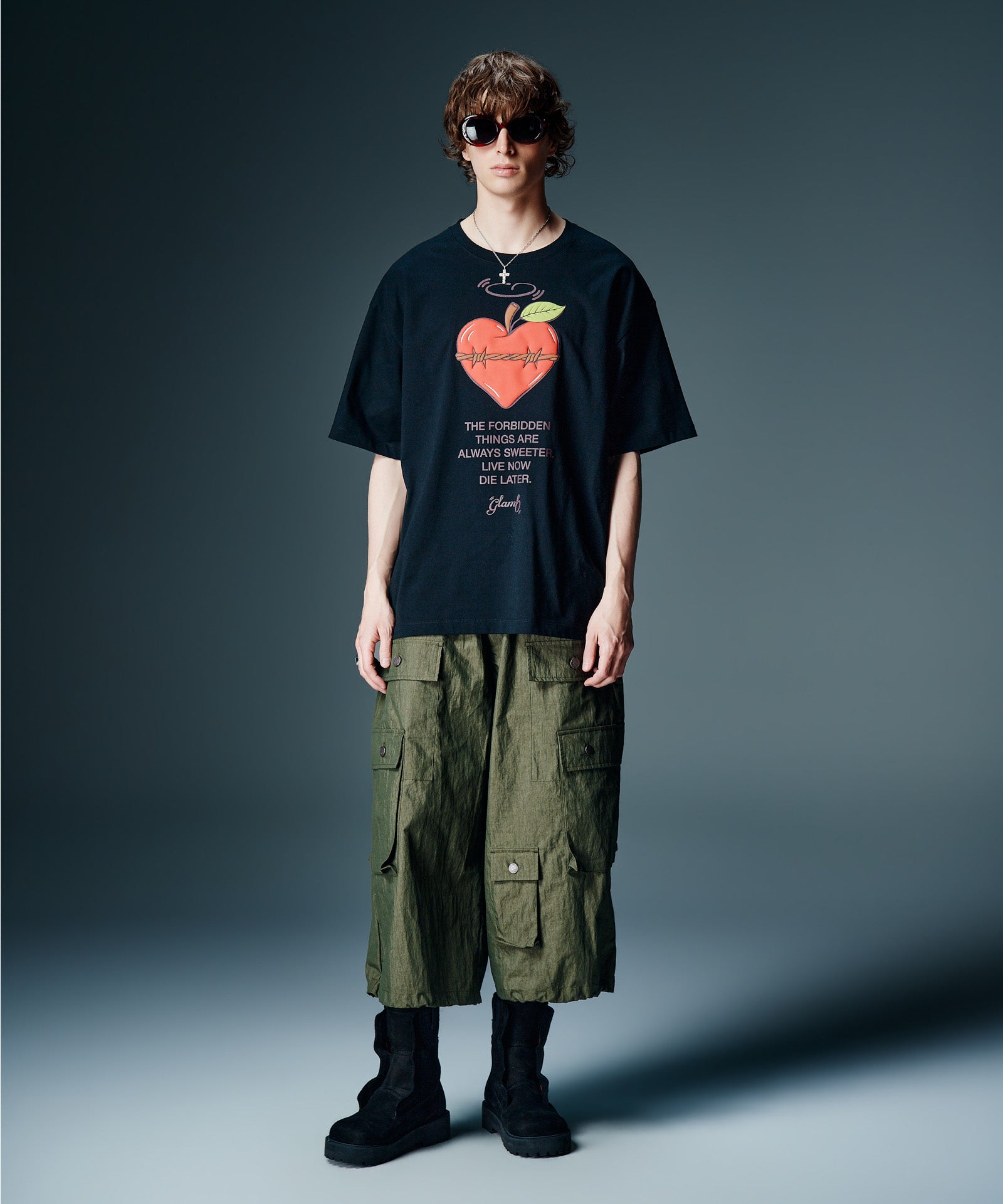 ☆Glam Lips☆エンブロイダリーハートシェイプTシャツ☆ GB0326/CS06 : Apple Heart T-Shirt / アップルハートTシャツ | glamb