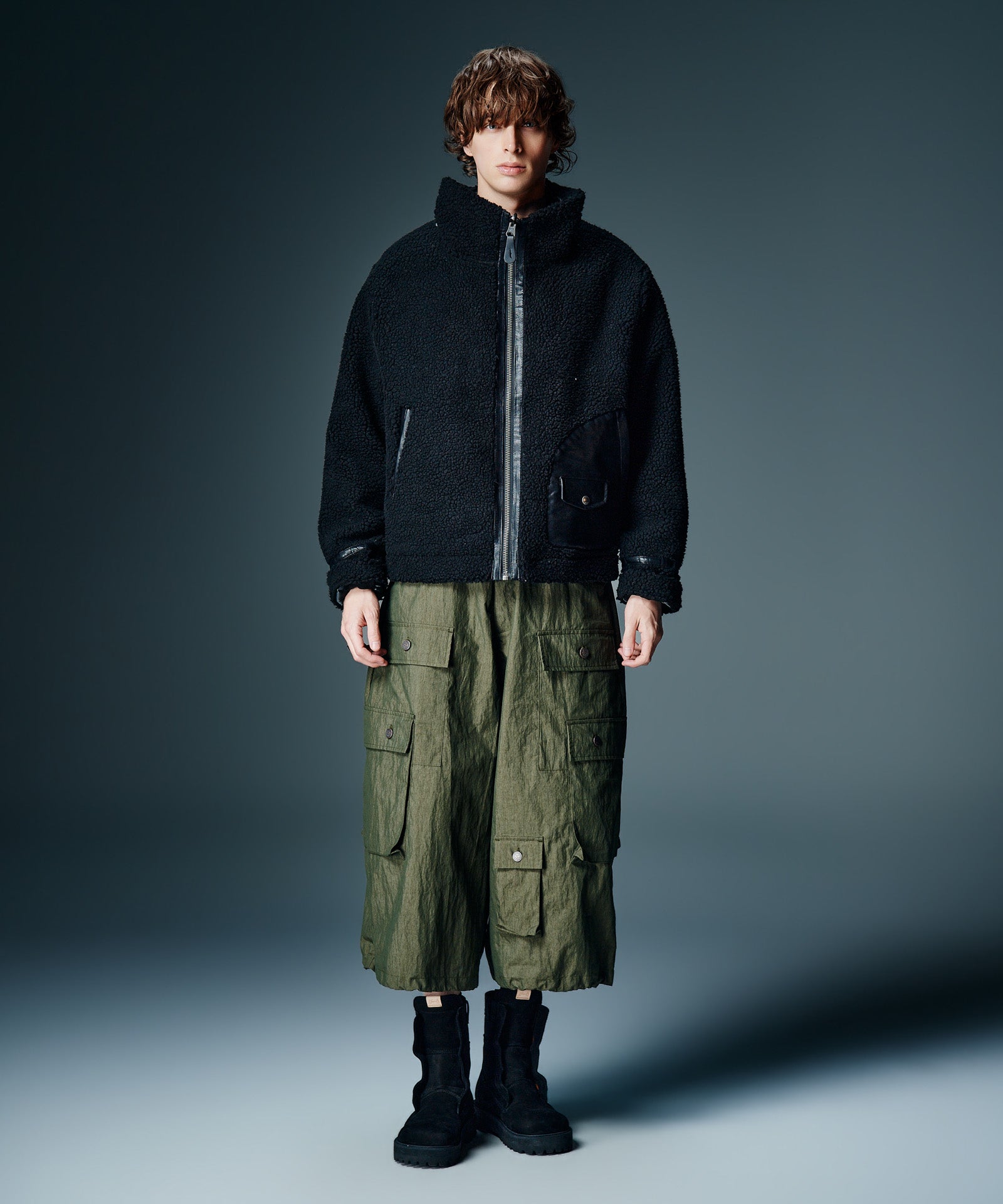 【Black Reversible】H:186 / C:89 / W:71 / H:92 着用サイズ : M