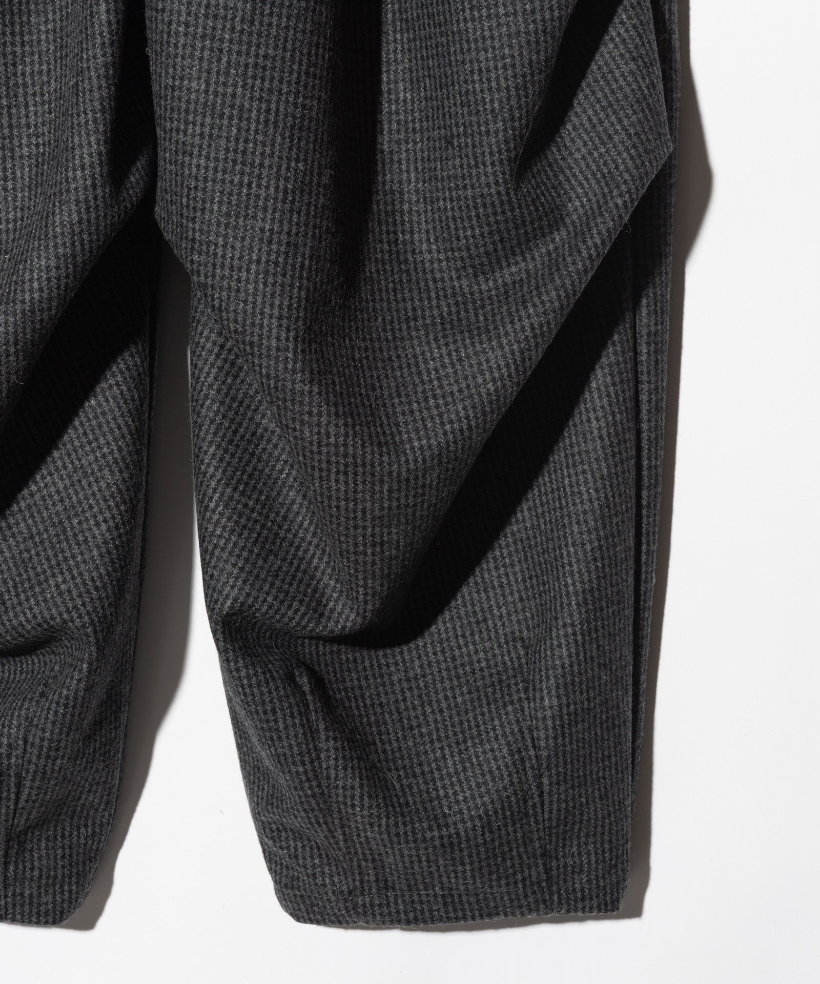 GB0326/P03 : Knee Tuck Check Pants / ニータックチェックパンツ