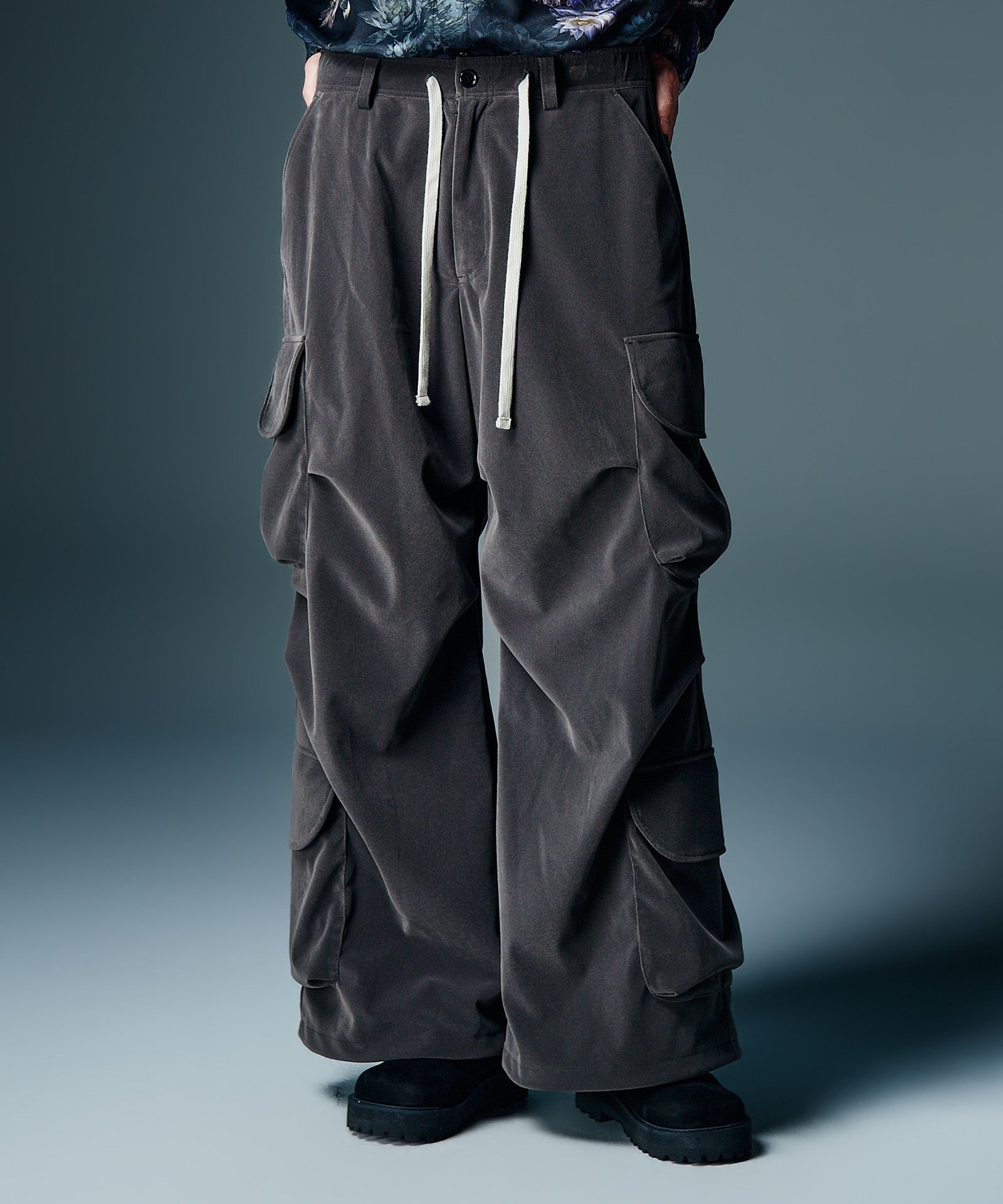 GB0326/P06 : Velour Cargo Baggy Pants / ベロアカーゴバギーパンツ