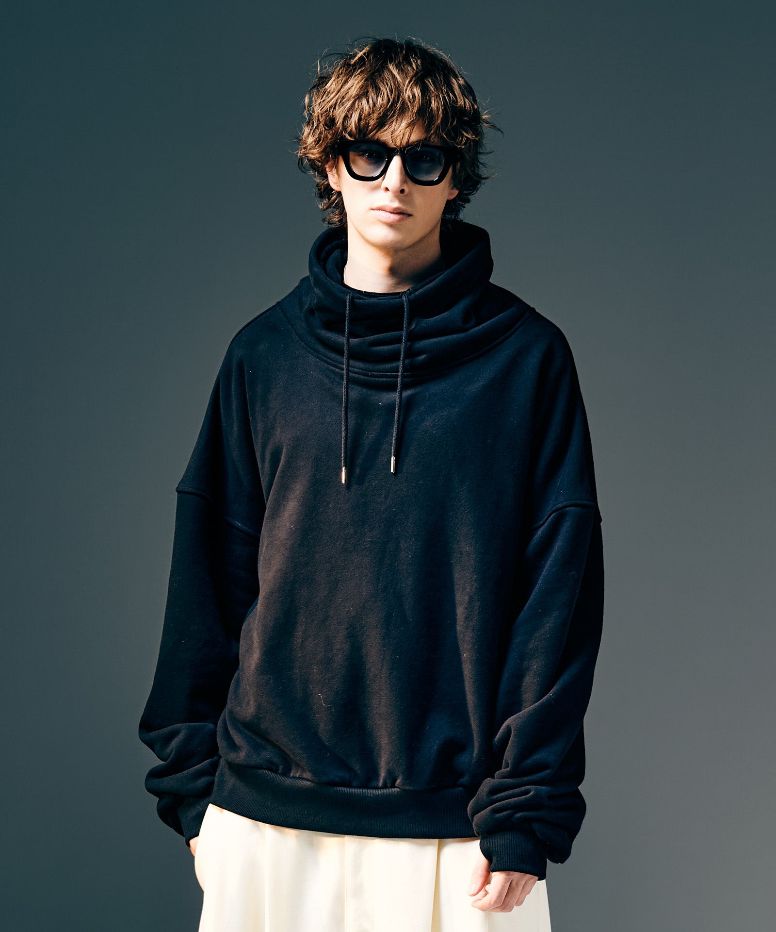 GB0425/CS11 : High Neck Balloon Sweat / ハイネックバルーン