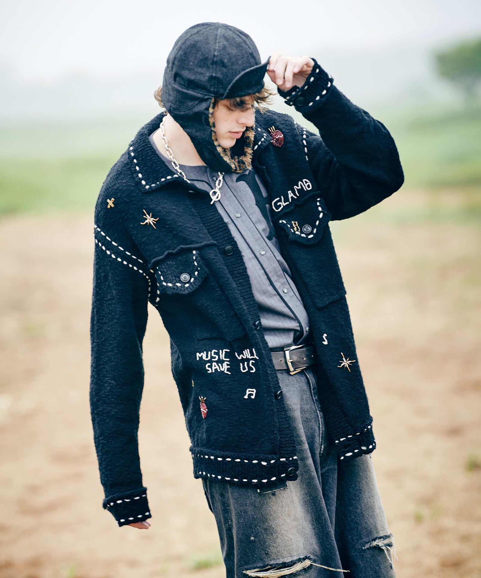 GB0425/JKT02: Beadswork Knit Jacket / Beadswork Knit Jacket