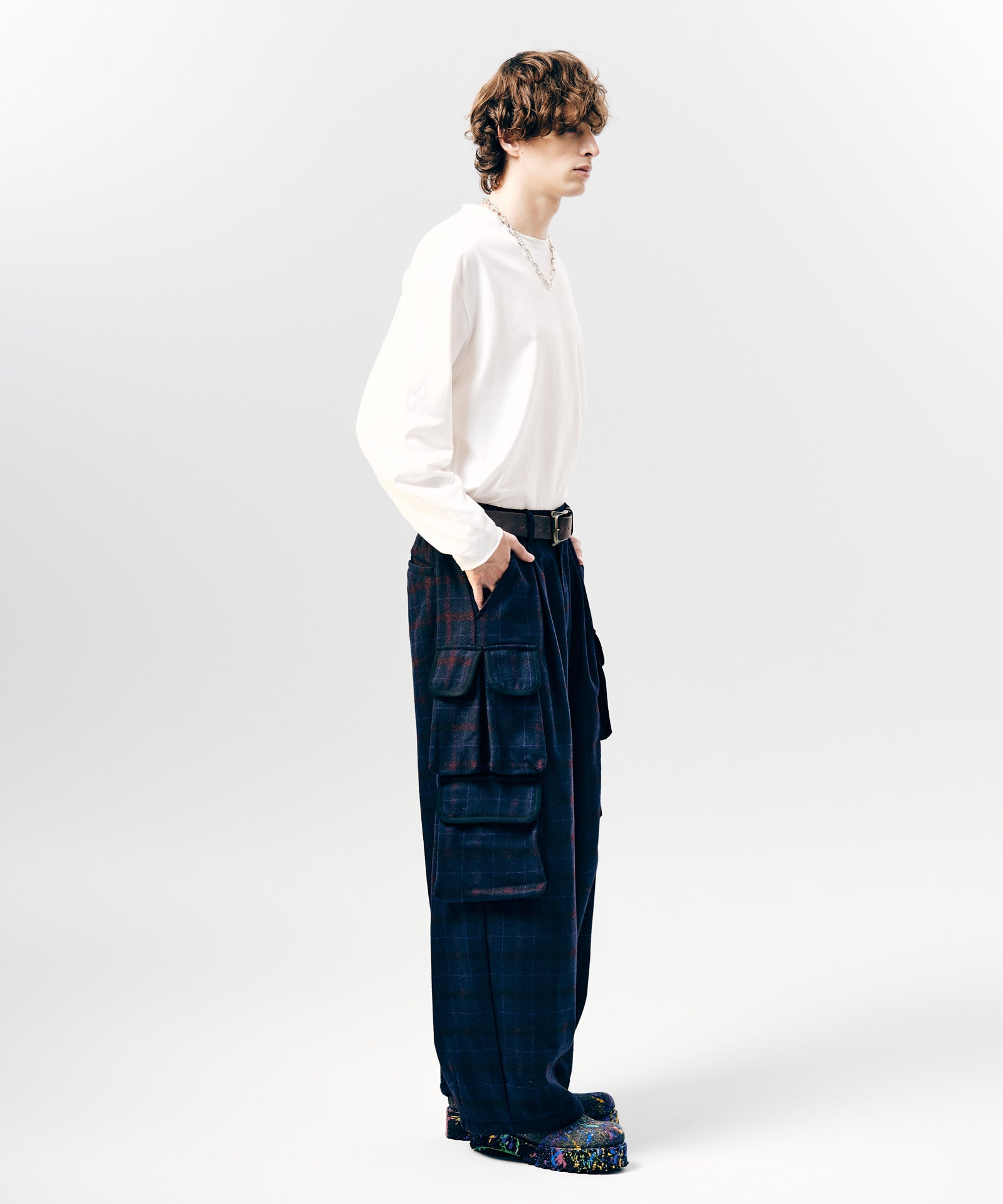 GB0425/P04 : Asymmetry Cargo Tweed Pants / アシンメトリー