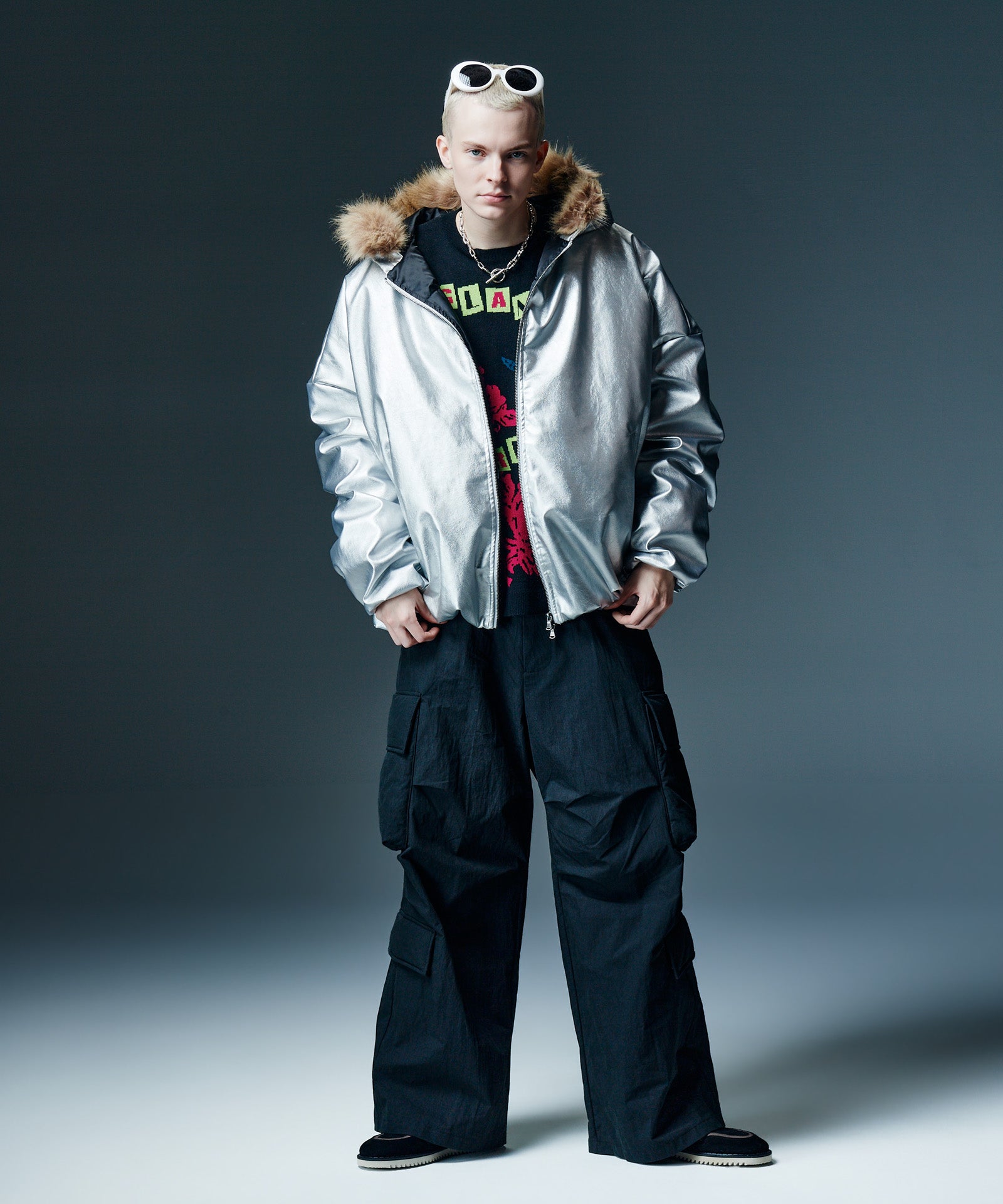 H:182 / C:83 / W:68 / H:90 着用サイズ : L