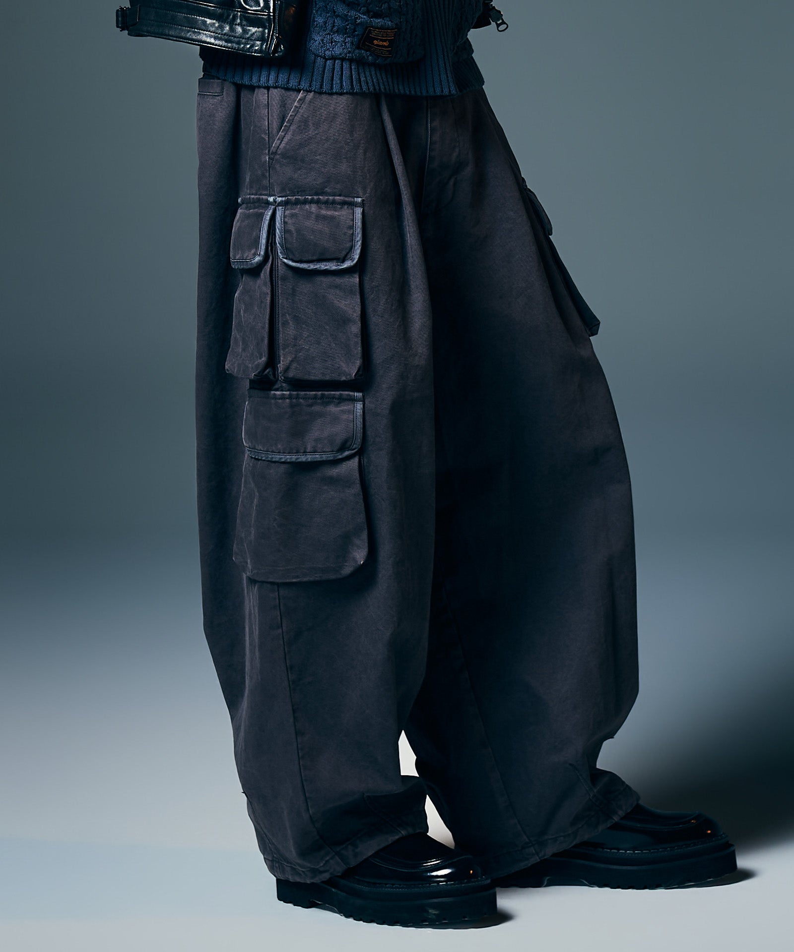 GB0326/P09 : Fade Asymmetry Cargo Pants / フェイドアシンメトリー