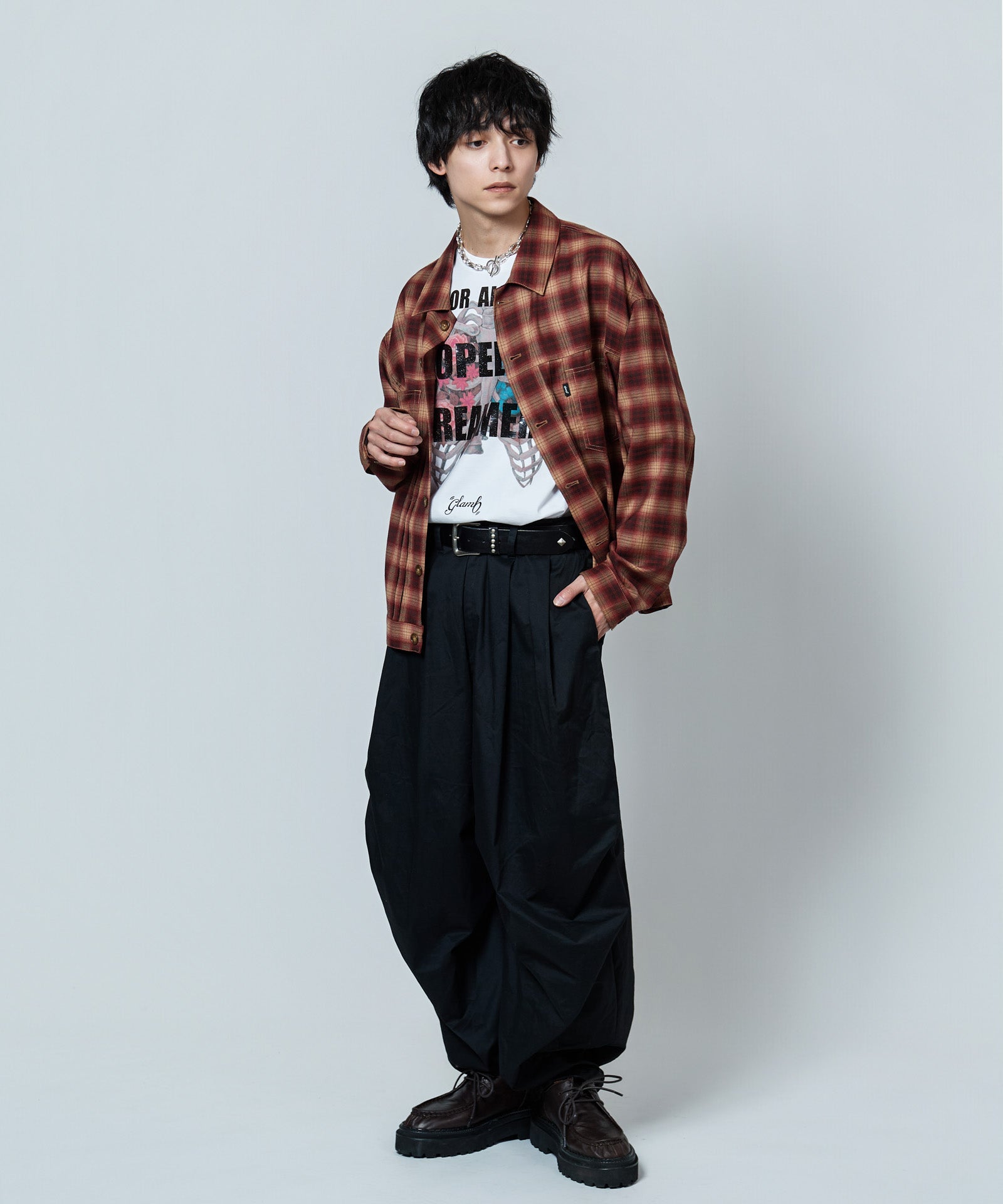 GB0226/P10 : Knee Tuck Color Pants / ニータックカラーパンツ